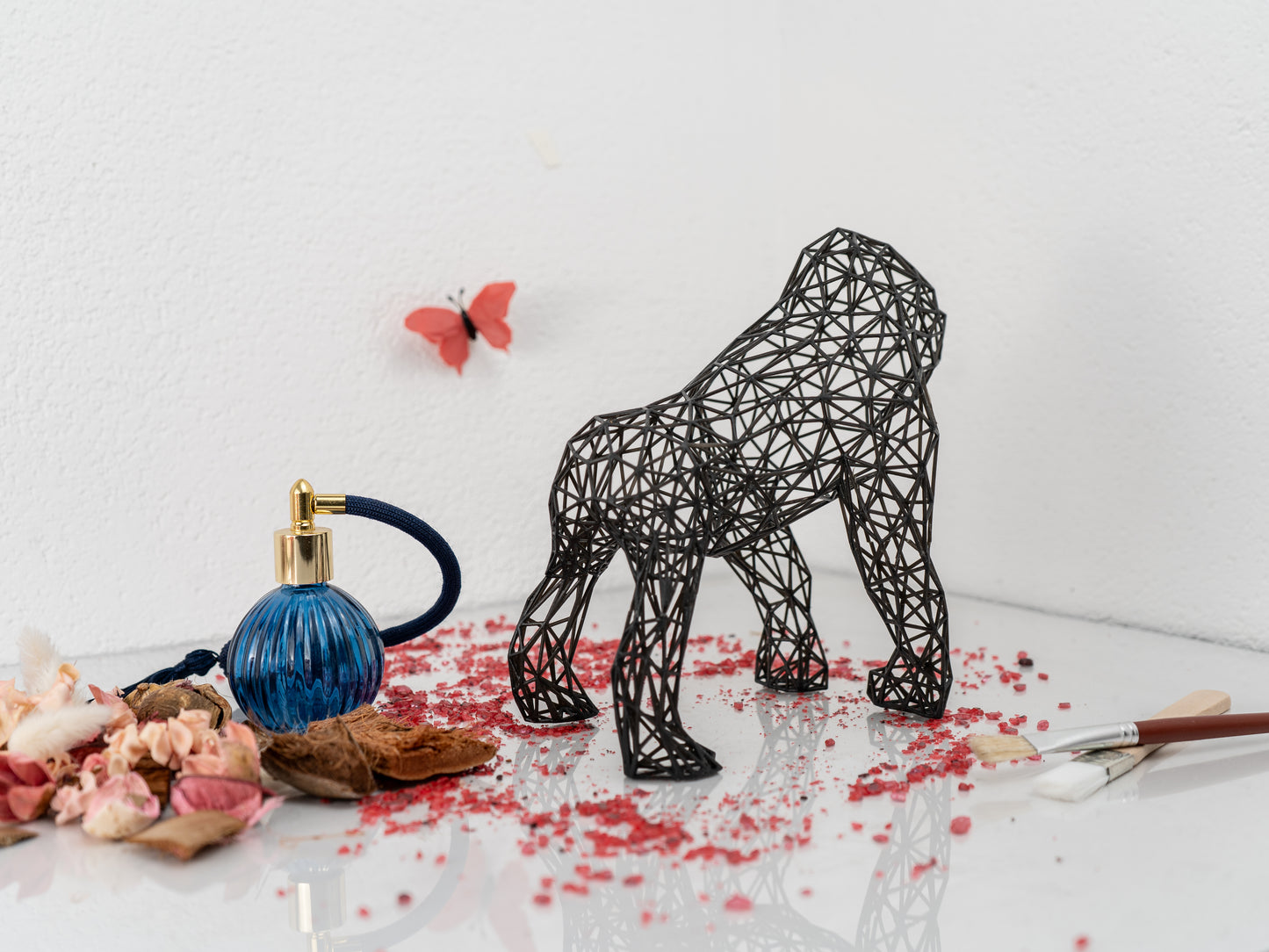 Gorilla-Skulptur – langlebiges Kunstwerk aus Kunstharz