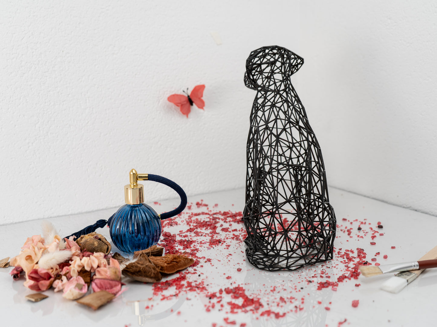 Elegante Labrador-Drahtkunst-Skulptur – Modernes Dekor in Schwarz oder Weiß