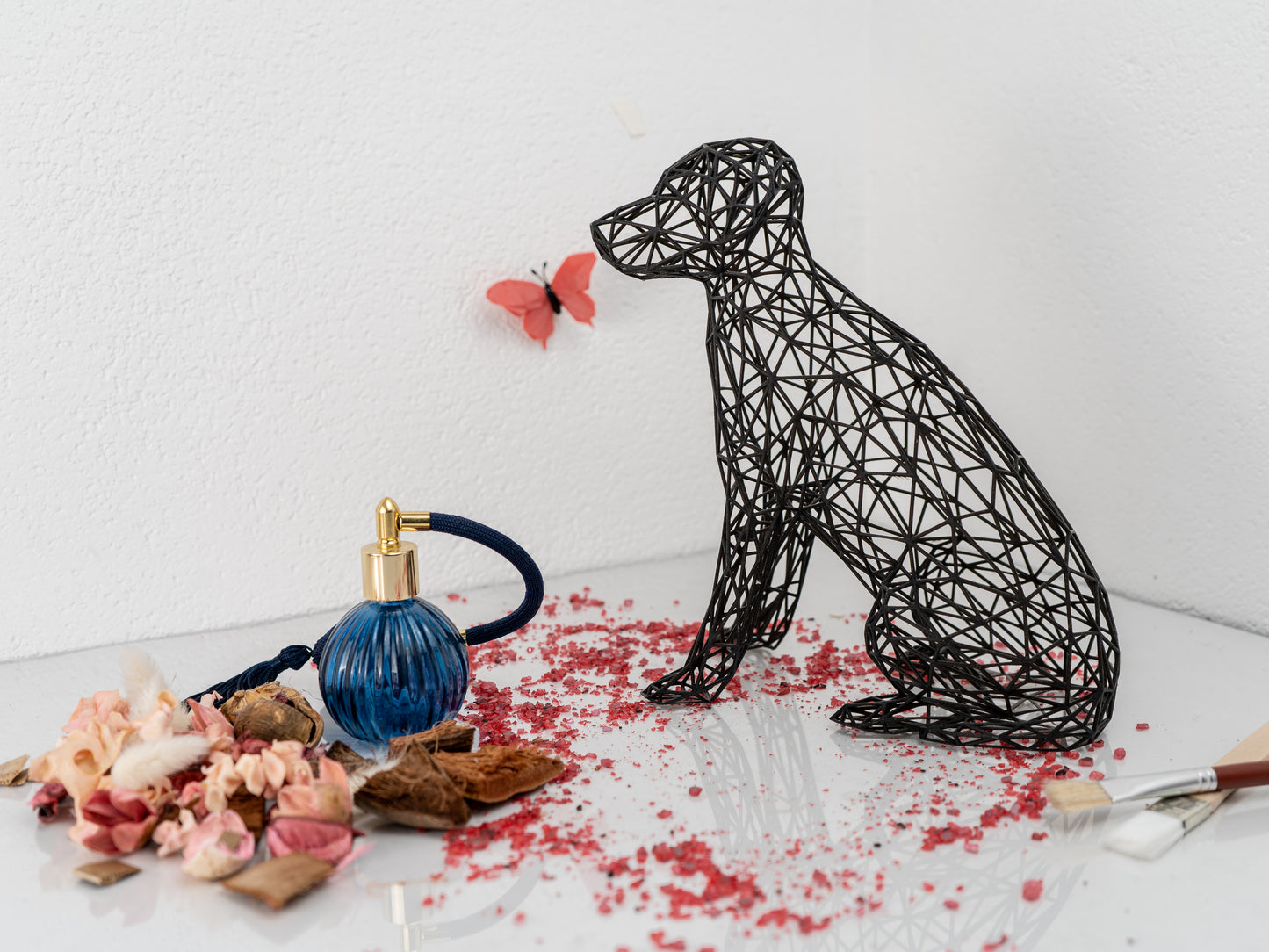 Elegante Labrador-Drahtkunst-Skulptur – Modernes Dekor in Schwarz oder Weiß