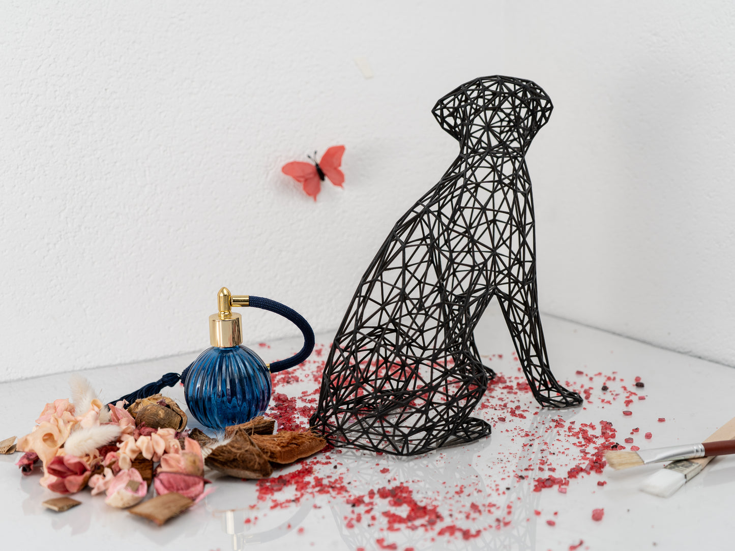 Elegante Labrador-Drahtkunst-Skulptur – Modernes Dekor in Schwarz oder Weiß