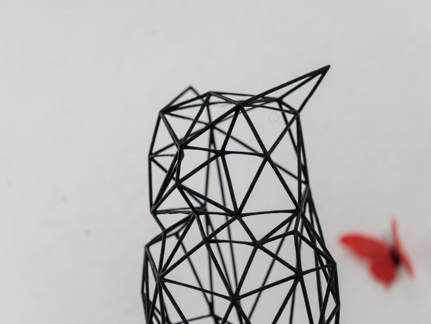 Minimalistische Eulenskulptur