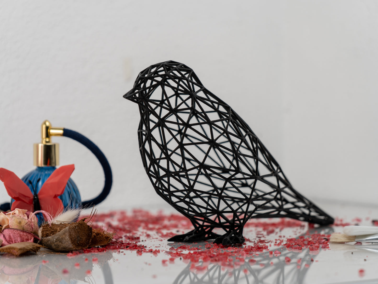 Kleine, bezaubernde Spatz-Skulptur