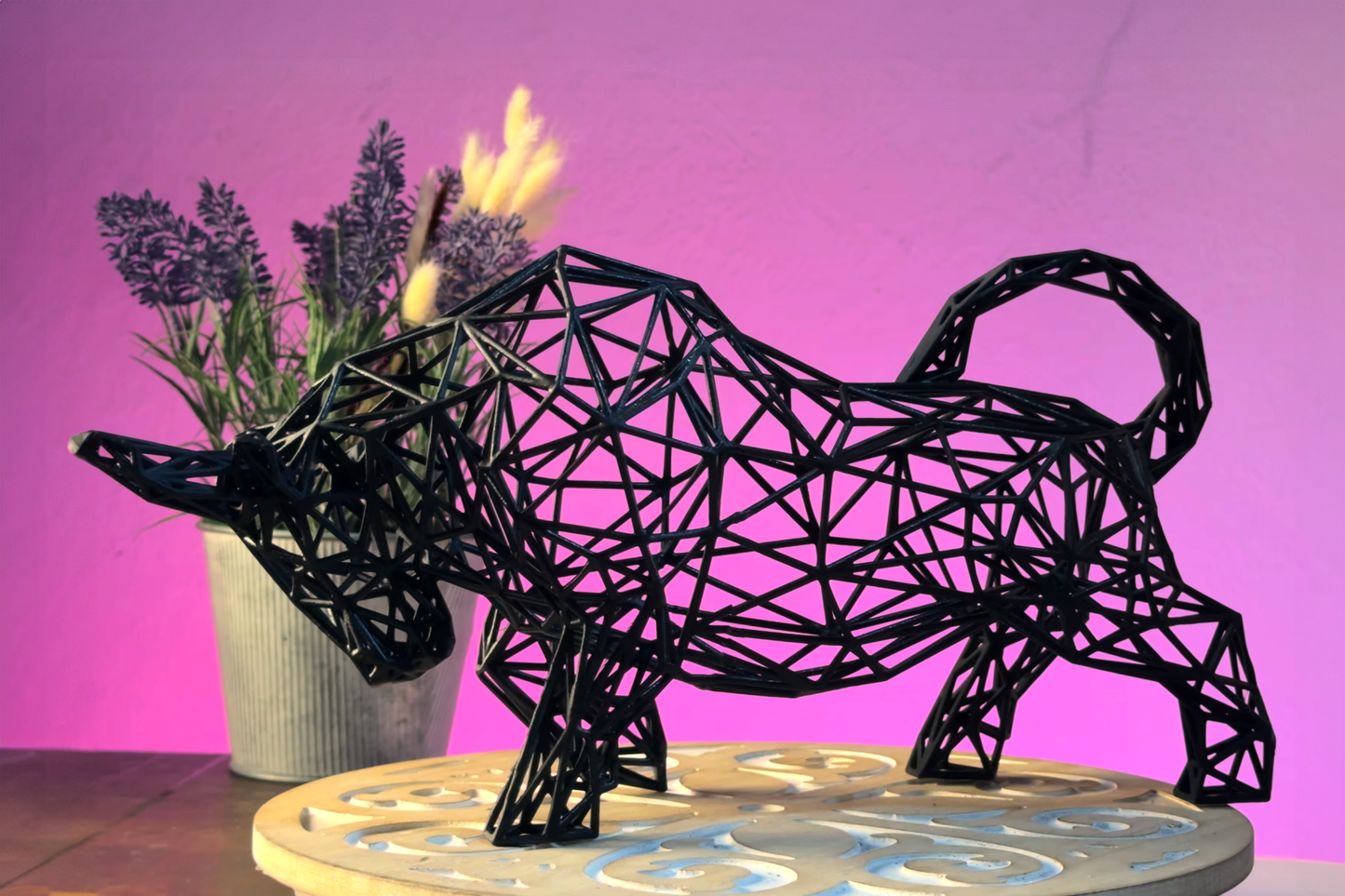 Stier-Dekor-Skulptur