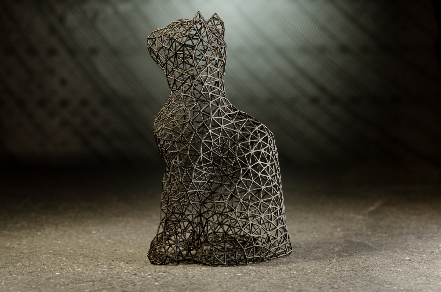 Einzigartige sitzende Katzenfigur