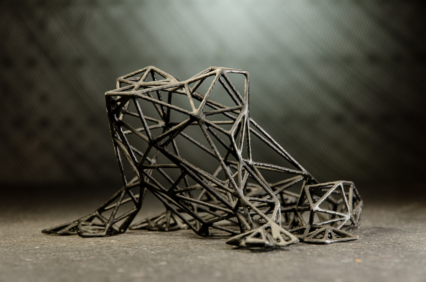 Geometrische Frosch-Dekor-Skulptur