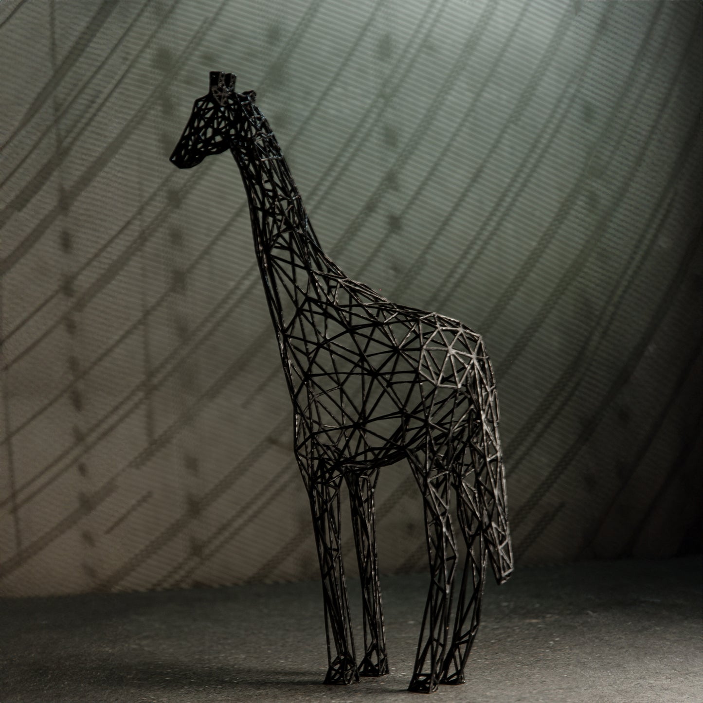Elegante Giraffen-Drahtgitter-Skulptur
