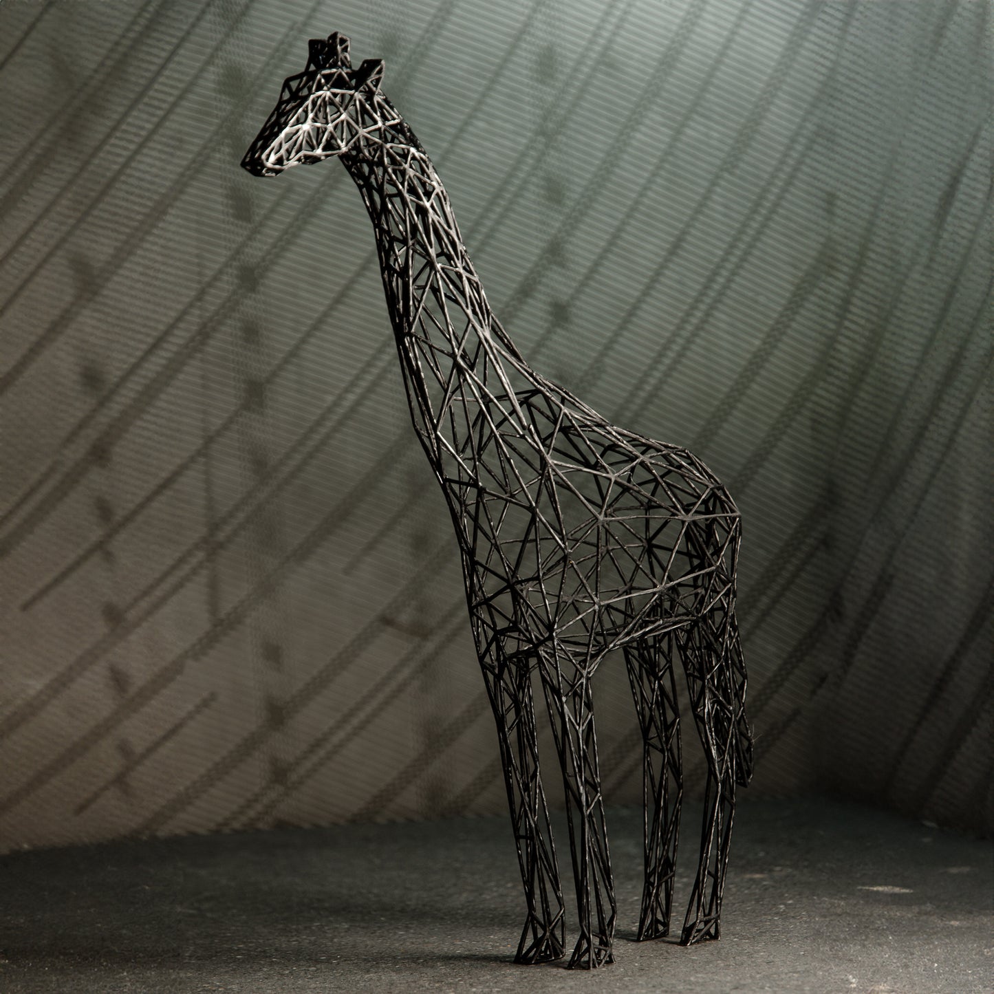 Elegante Giraffen-Drahtgitter-Skulptur