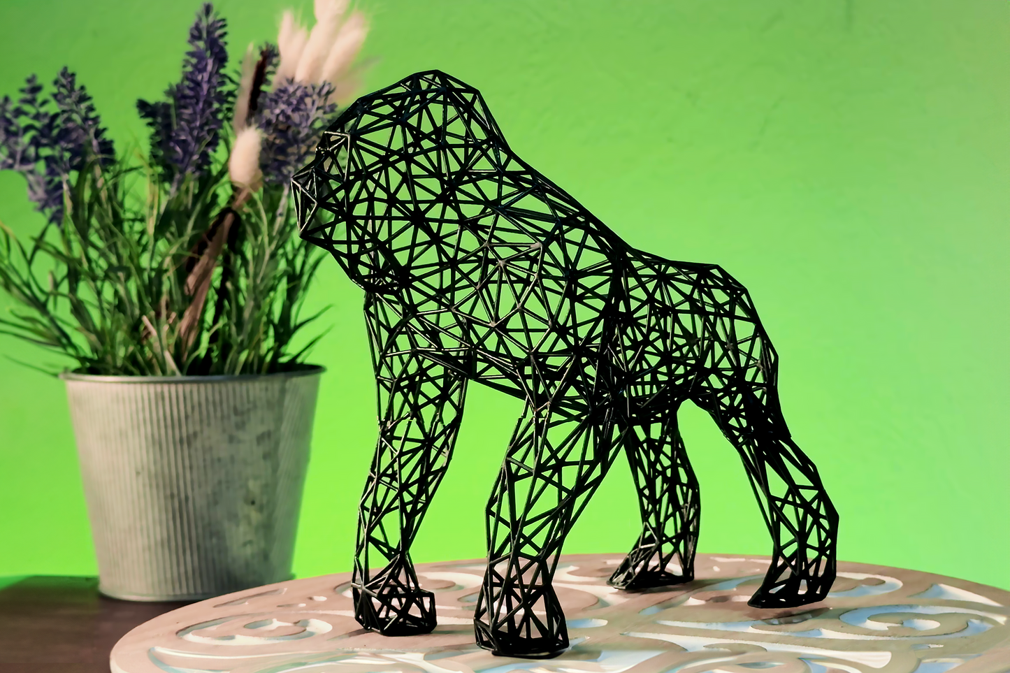 Gorilla-Skulptur – langlebiges Kunstwerk aus Kunstharz