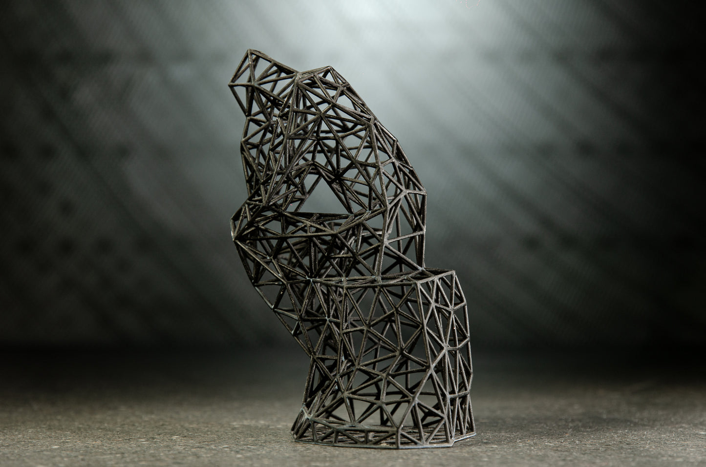 Der Denker, moderne einzeilige 3D-Skulptur
