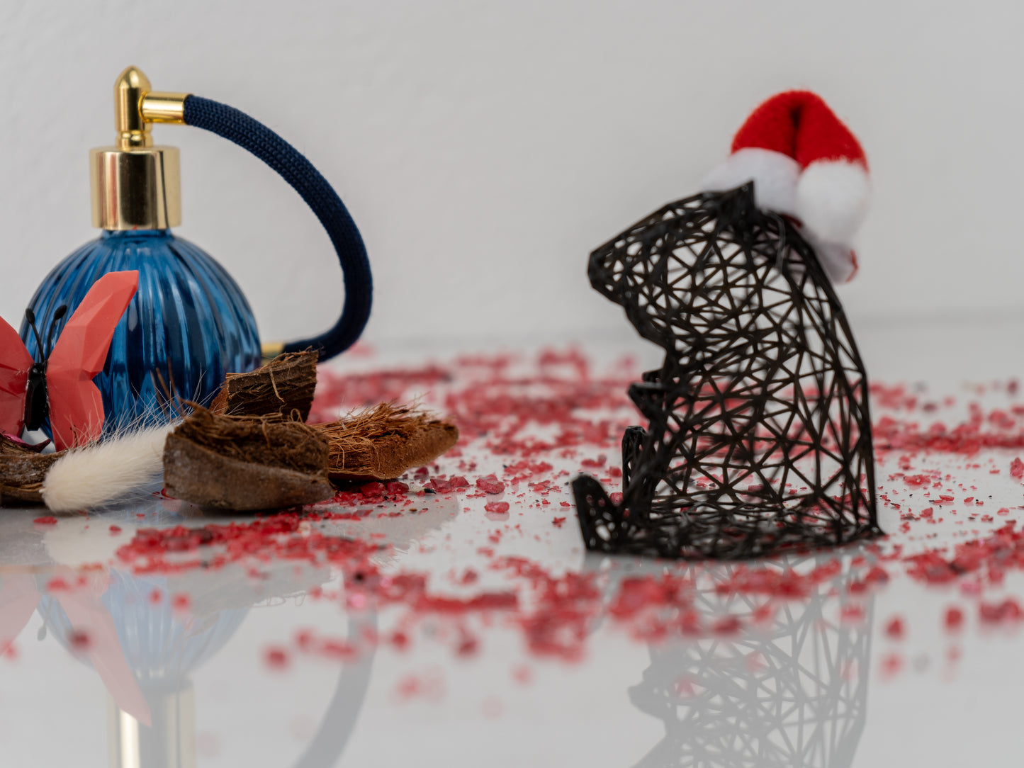 Süßer Weihnachtshamster mit Mütze