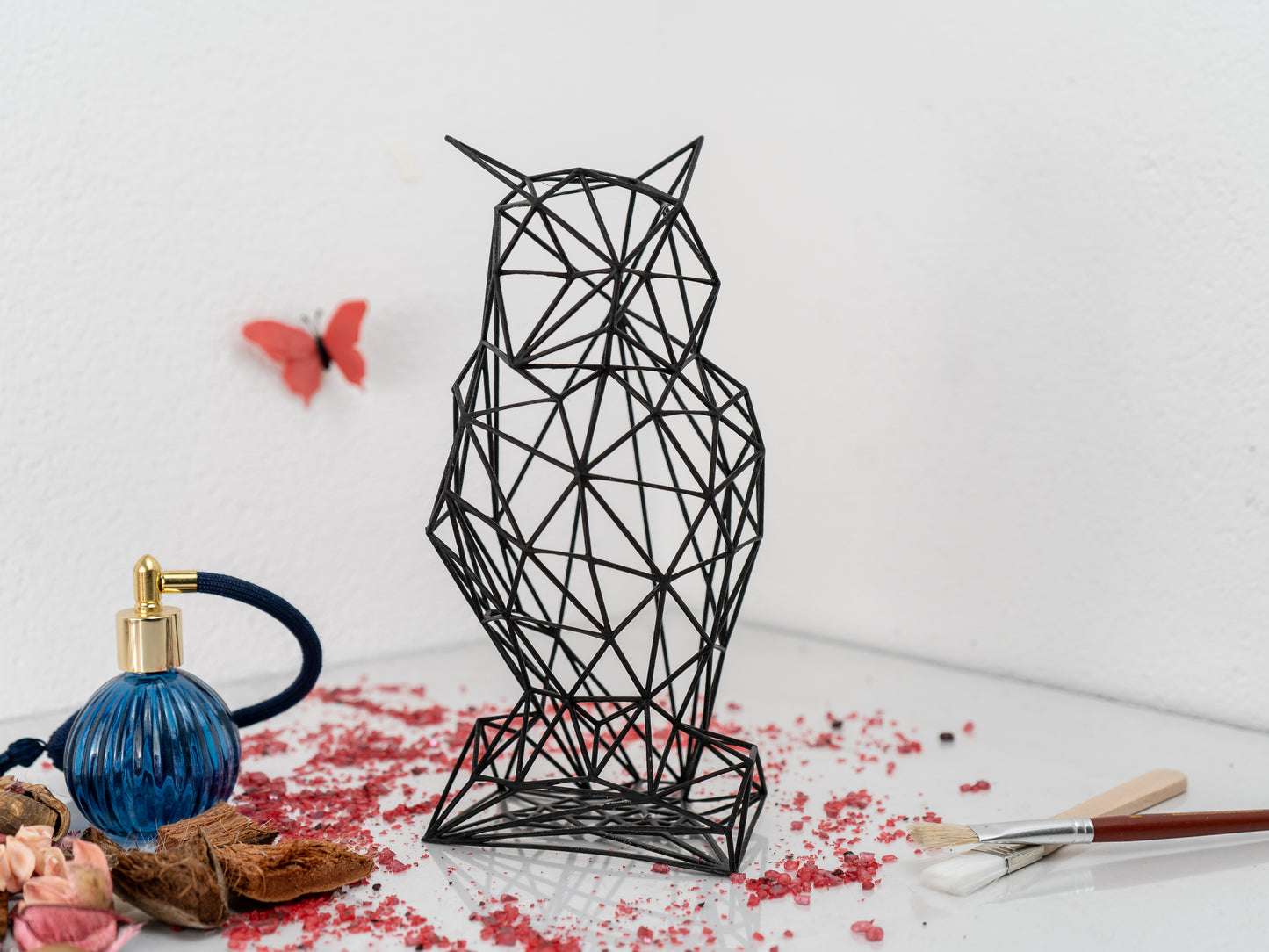 Minimalistische Eulenskulptur