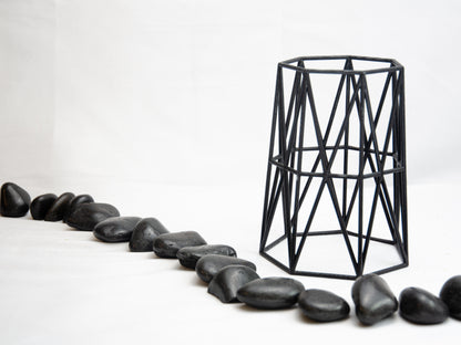 Upright Geometric Wire Vase Cage – Black Design for 10cm Pots & Wedding Table Decor